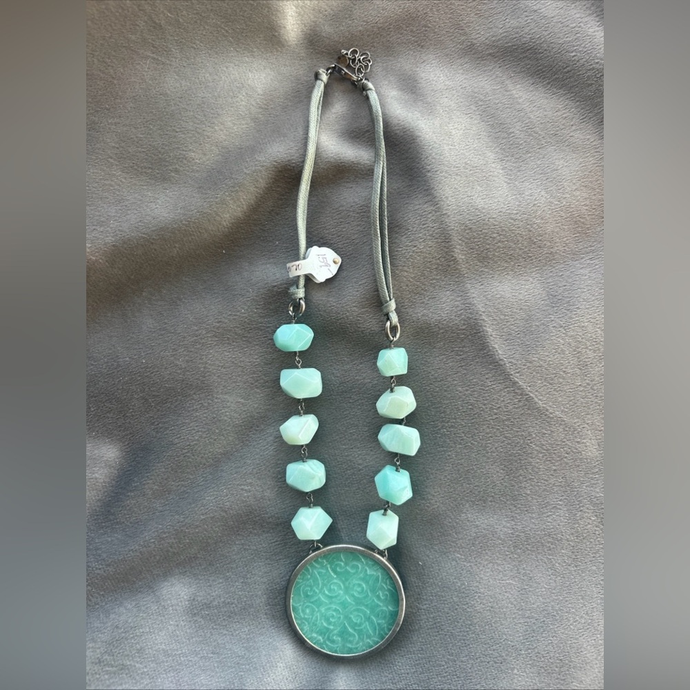 silpada necklace pendant green Silver .925. Necklace is tagged with a $159